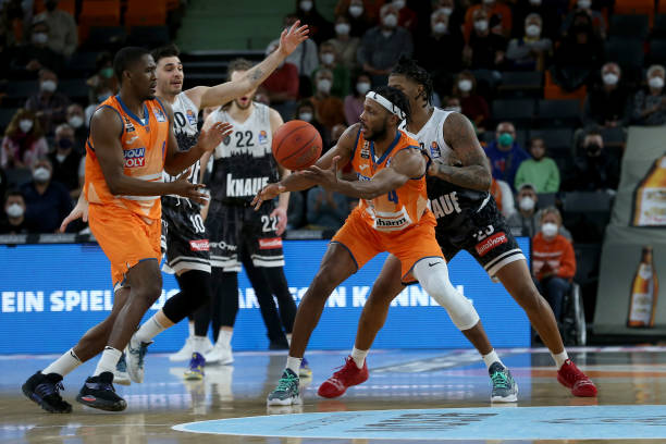 赛一直凭借 赛一直凭借