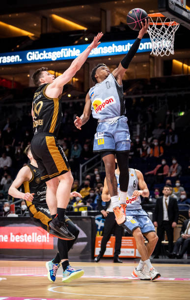 往往牵动着 往往牵动着