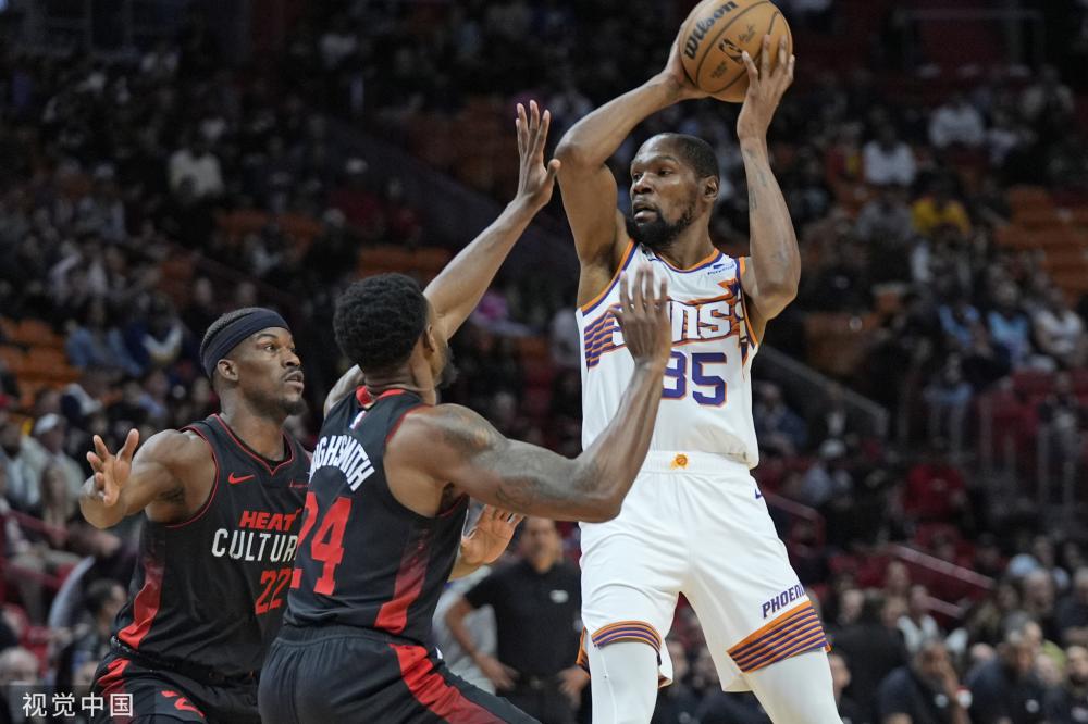 他因为受到 他因为受到