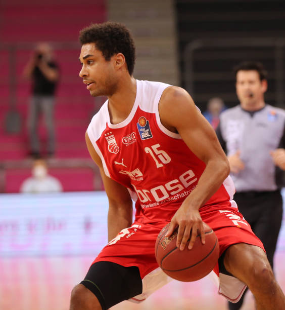 AJ迪班萨 AJ迪班萨